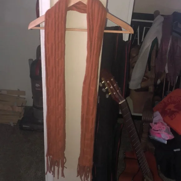 Calvin Klein scarf - Picture 3 of 5